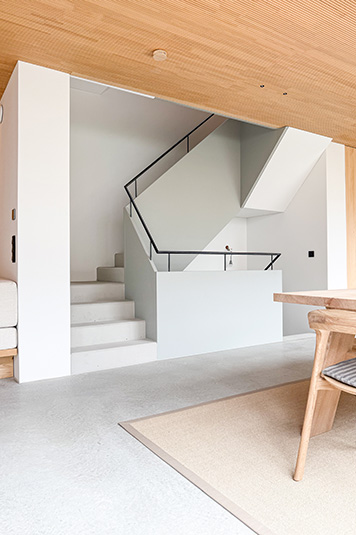 Holzhaus-kaufen-Muenchen-Treppe